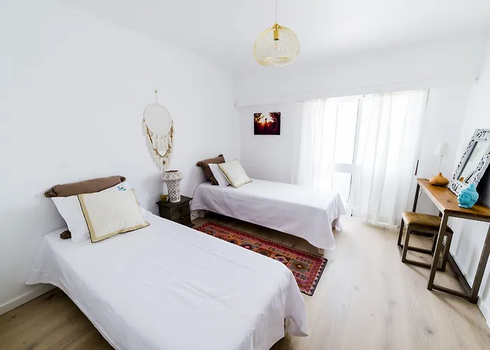 Sandhi House - Yoga & Wellness Vendégház Ericeira