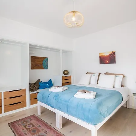 Sandhi House - Yoga & Wellness Ericeira