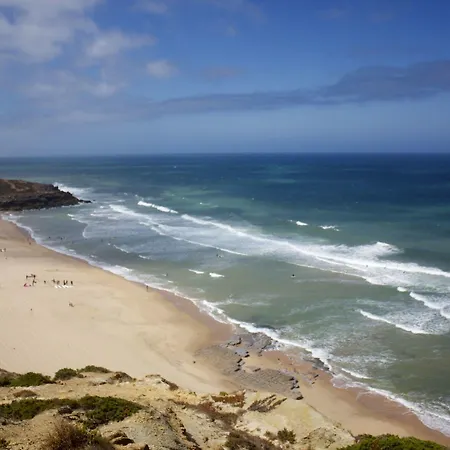 Sandhi House - Yoga & Wellness بيت ضيافة