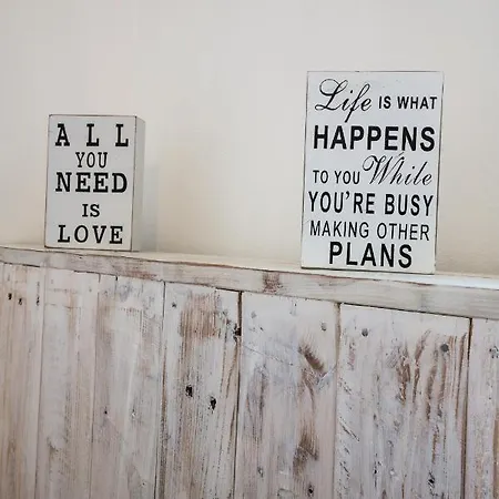 Sandhi House - Yoga & Wellness بيت ضيافة إيريسييرا