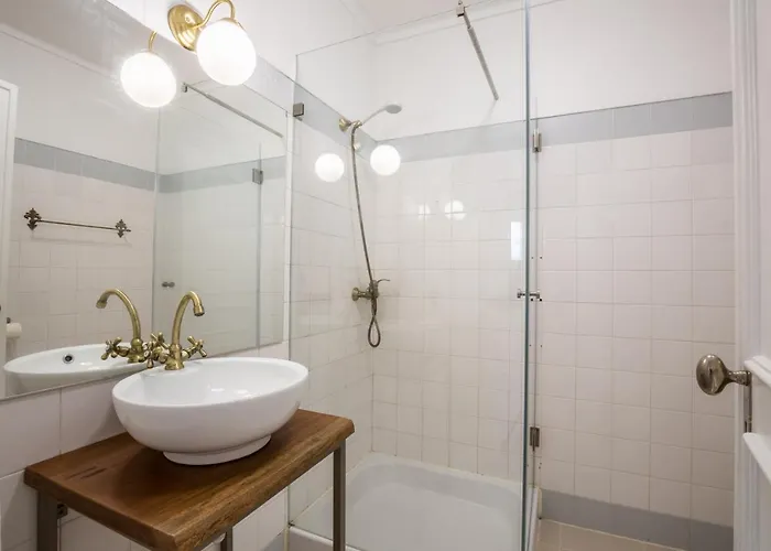 Sandhi House - Yoga & Wellness بيت ضيافة إيريسييرا